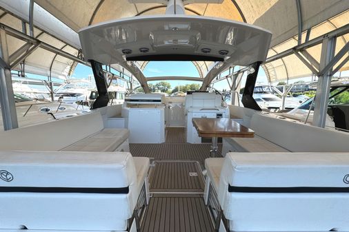 Cruisers Yachts 390 Express Coupe image