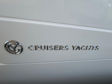 Cruisers Yachts 390 Express Coupe image