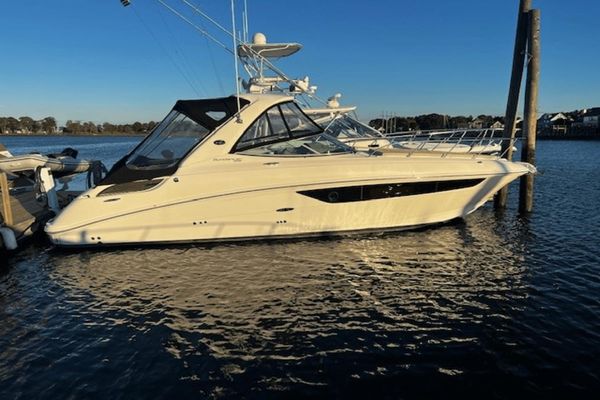 Sea Ray 310 Sundancer - main image