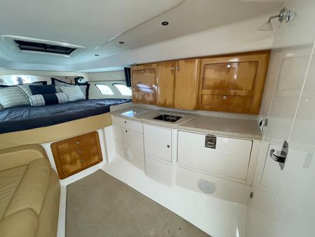 Intrepid 390 Sport Yacht image