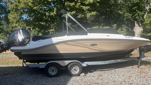 Sea Ray SPX 210 OB 