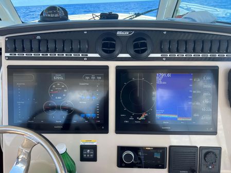 Boston Whaler 380 Outrage image