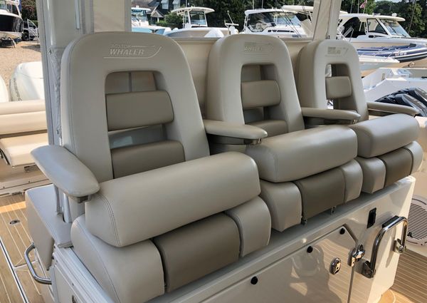 Boston Whaler 380 Outrage image