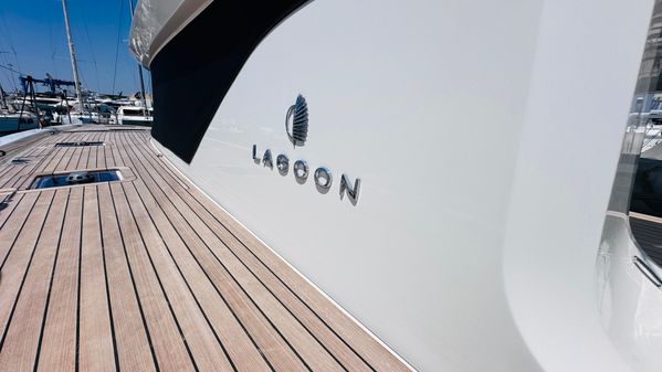 Lagoon 55 image