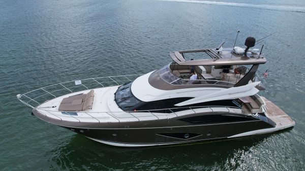 Marquis 630 Sport Yacht 