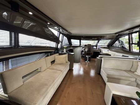 Marquis 630 Sport Yacht image