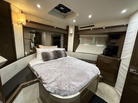 Marquis 630 Sport Yacht image