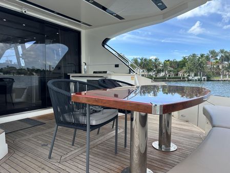 Marquis 630 Sport Yacht image