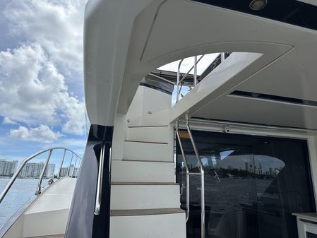 Marquis 630 Sport Yacht image