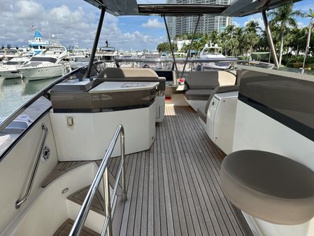 Marquis 630 Sport Yacht image