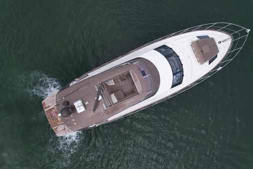 Marquis 630 Sport Yacht image