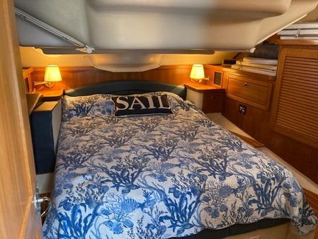 Catalina 470 image