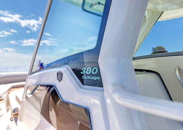 Boston-whaler 380-OUTRAGE image