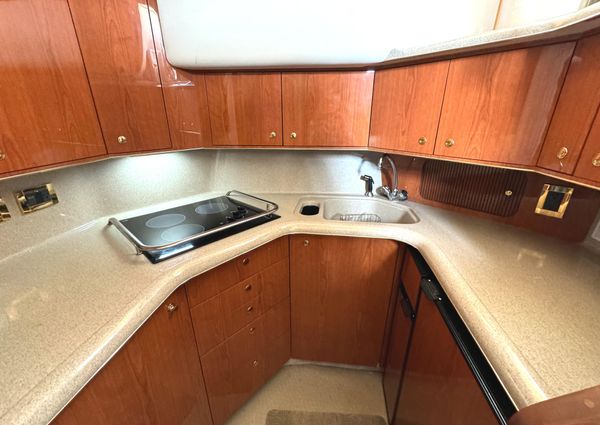 Sea-ray 370-AFT-CABIN image