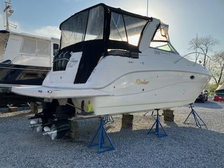 Rinker Fiesta Vee 312 image