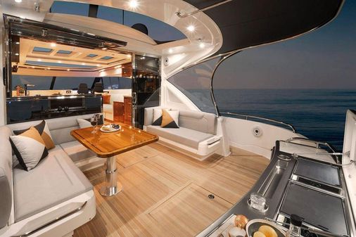 Riviera 6000 Sport Yacht image