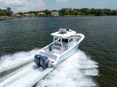 Sportsman Open 302 Center Console image