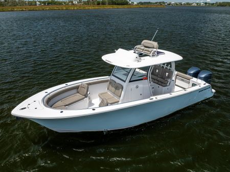 Sportsman Open 302 Center Console image