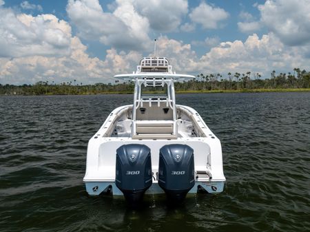 Sportsman Open 302 Center Console image