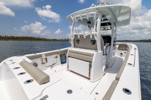 Sportsman Open 302 Center Console image