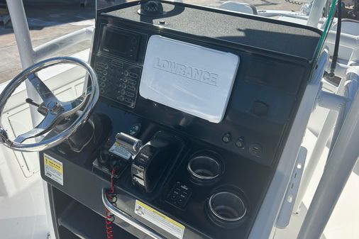 Crevalle 25 Bay image