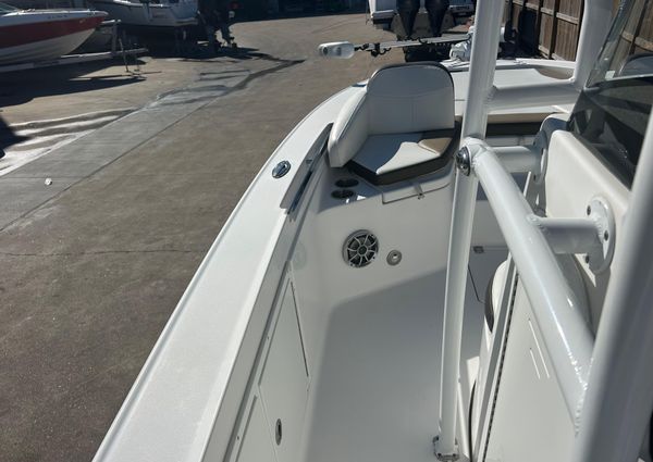 Crevalle 25 Bay image