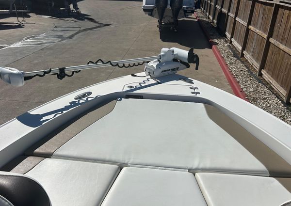 Crevalle 25 Bay image