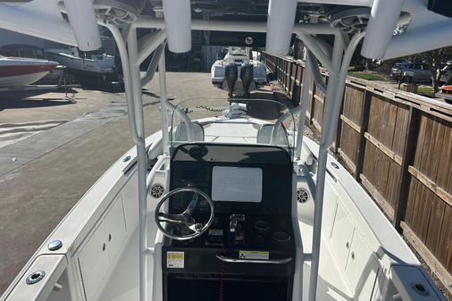 Crevalle 25 Bay image