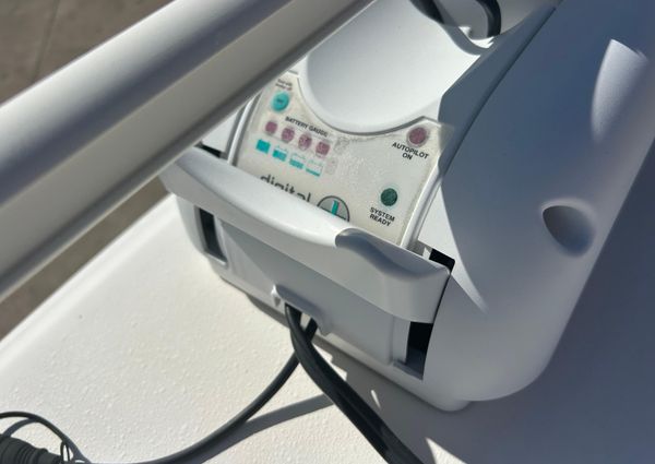 Crevalle 25 Bay image