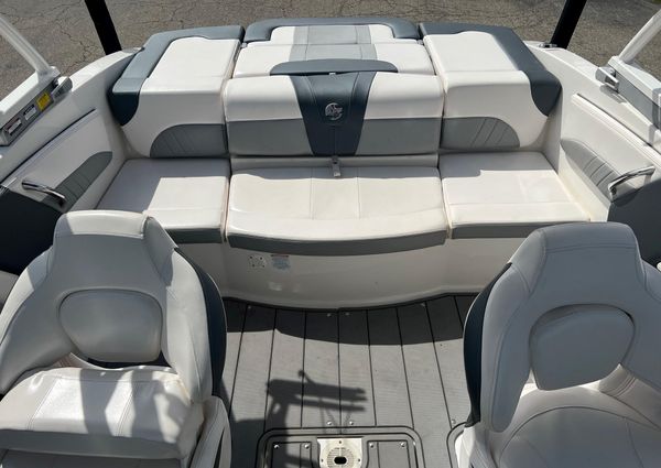 Chaparral 21-SURF image