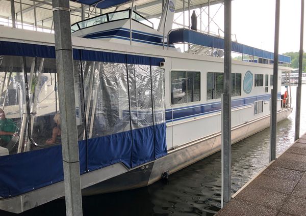 Lakeview HOUSEBOAT image