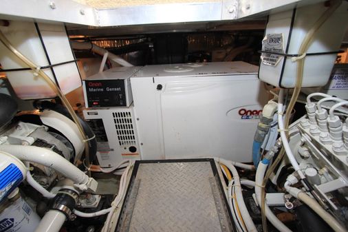 Carver 444 Cockpit Motor Yacht image