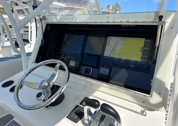 Seahunter CENTER-CONSOLE image