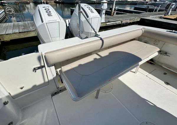 Boston Whaler 320 Outrage image