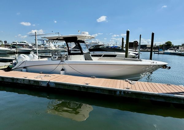 Boston Whaler 320 Outrage image