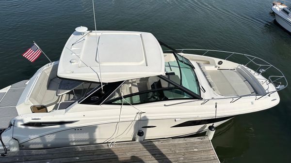 Sea Ray Sundancer 320 