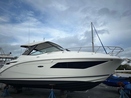 Sea Ray Sundancer 320 image