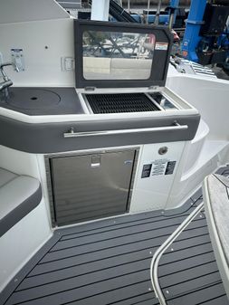 Sea Ray Sundancer 320 image