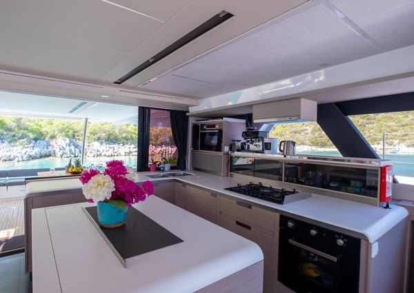 Fountaine Pajot Catamaran Alegria 67 image