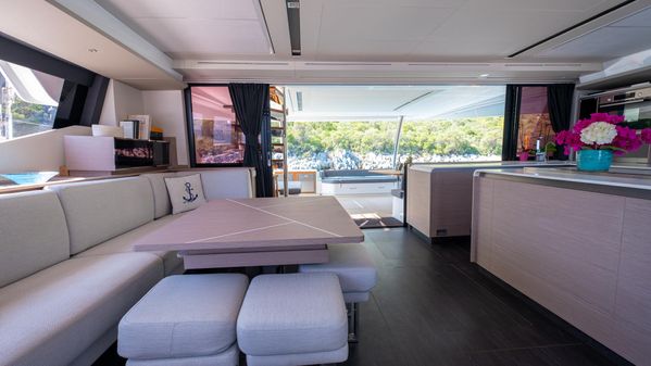 Fountaine Pajot Catamaran Alegria 67 image