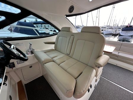 Sea Ray 410 Sundancer image