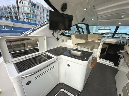 Sea Ray 410 Sundancer image