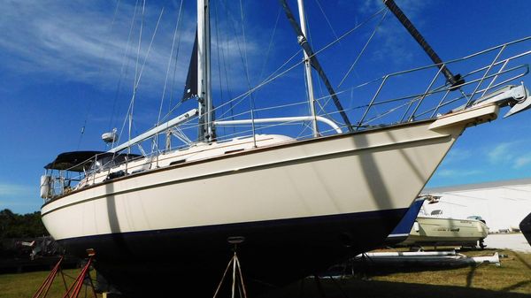Island Packet 380