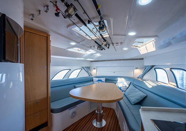 Intrepid 475 Sport Yacht image