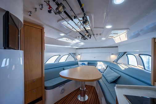 Intrepid 475 Sport Yacht image