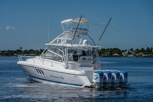 Intrepid 475 Sport Yacht image