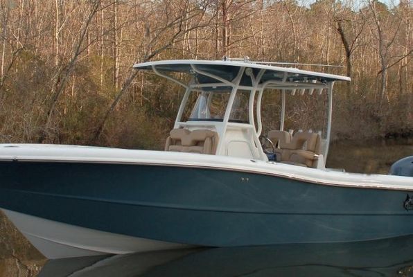 Key West Billistic 261 Center Console - main image