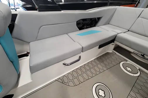 MasterCraft NXT24 image