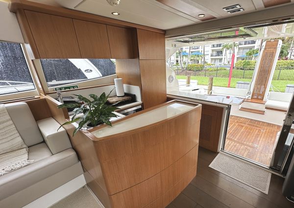 Ferretti Yachts 530 image