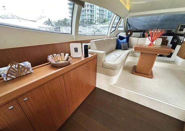 Ferretti Yachts 530 image